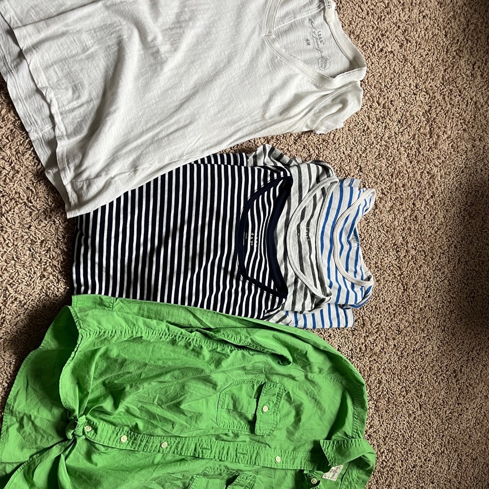 Spring bundle of 5 tops, gap,h&m, a new day.